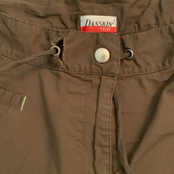 Women's Danskin Capris - Picture 11 of 13